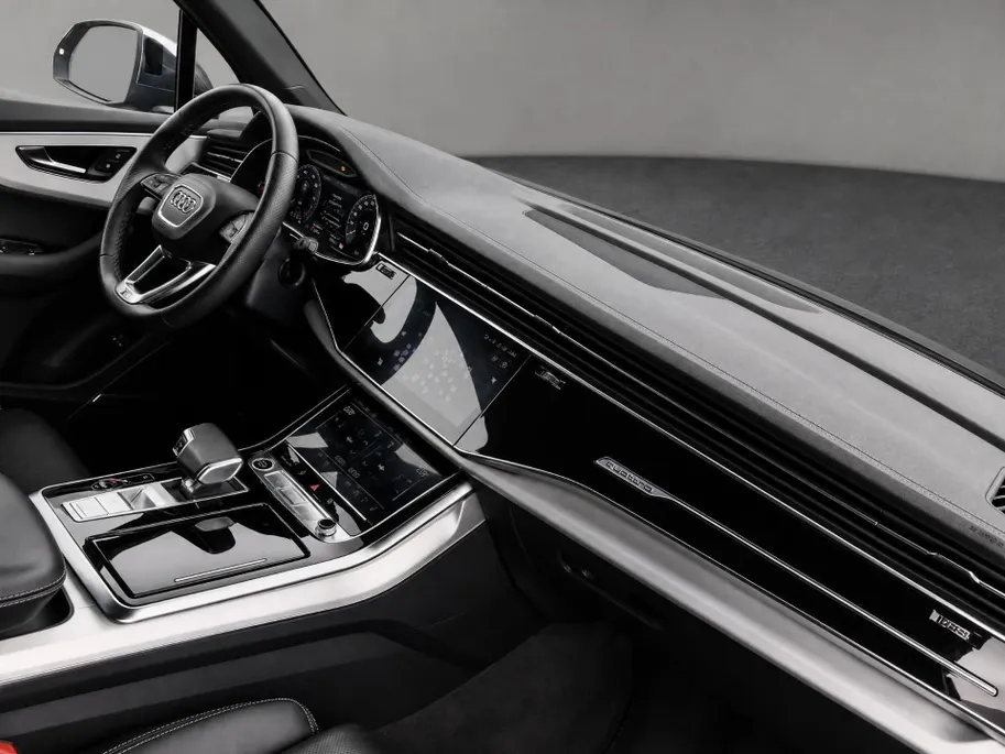 Audi Q7 60 TFSIe 462pk S-tronic Quattro Pro Line S Comp. · 360 Camera · Leder Valcona · Inklap. Trekhaak · B&O Sound · Keyless · Elek. Stoelen + Geheugen Bestuurder ·
