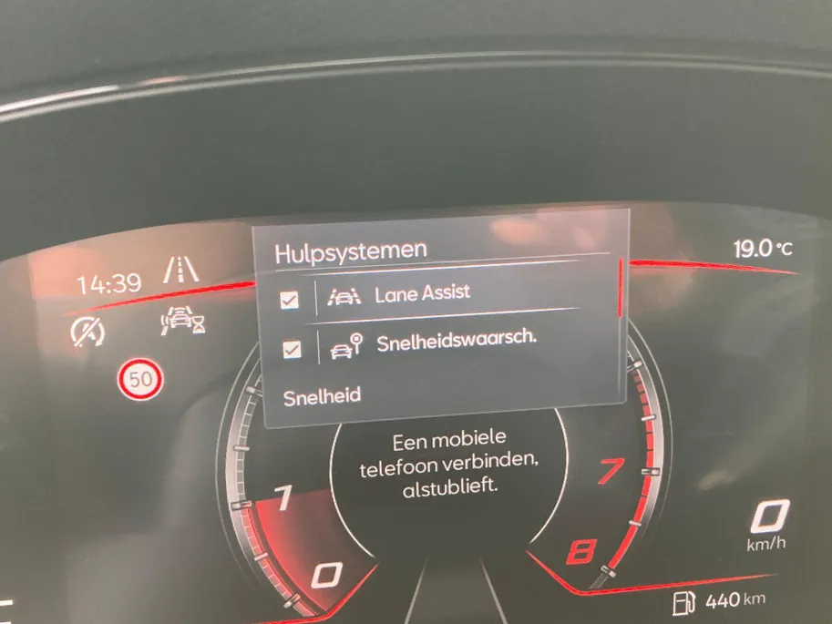 SEAT Arona 1.0EcoTSI/95PK FR · Apple/Android Car Play · LED · Cruise control · Garantie t/m 08-04-2027