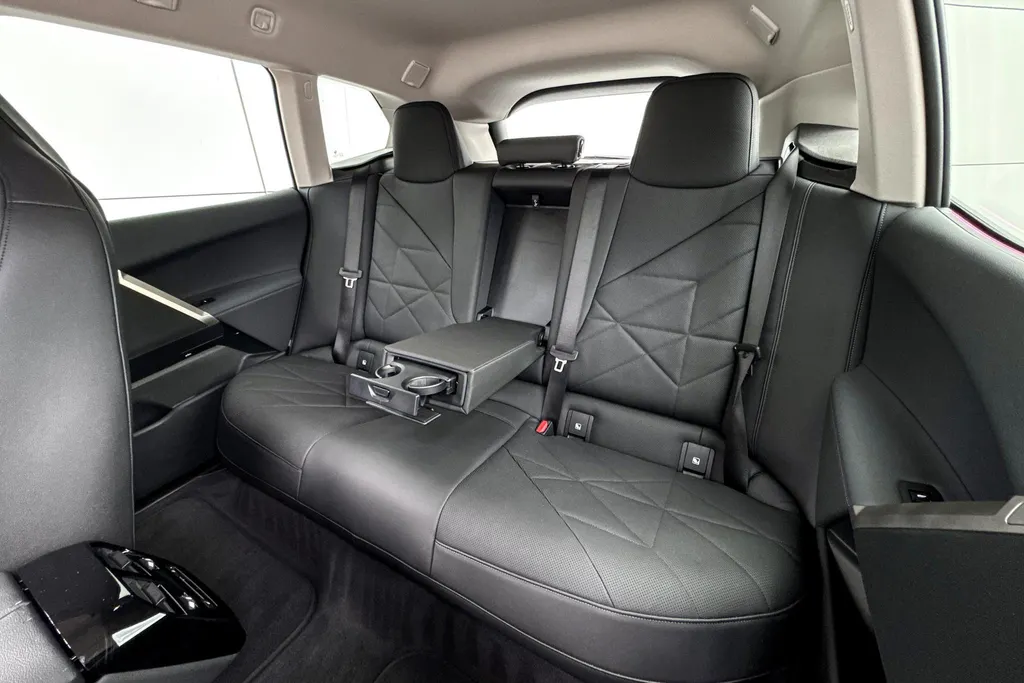 BMW iX xDrive45 101 kWh