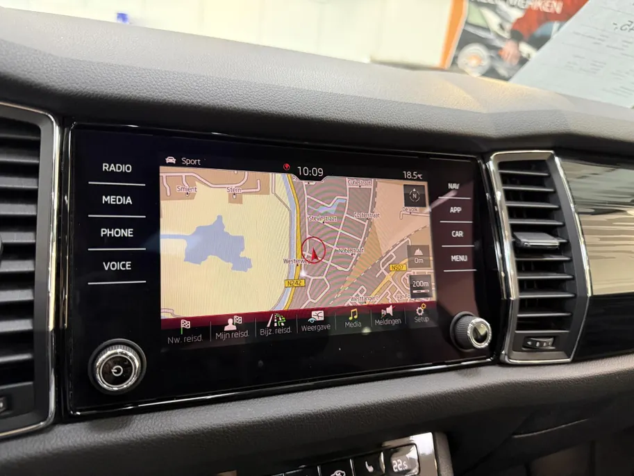 Škoda Kodiaq 1.4 TSI ACT Style Business Lederen bekleding - Navigatie - Achterruitrijcamera - Elektrische Trekhaak geremd 1800 kg