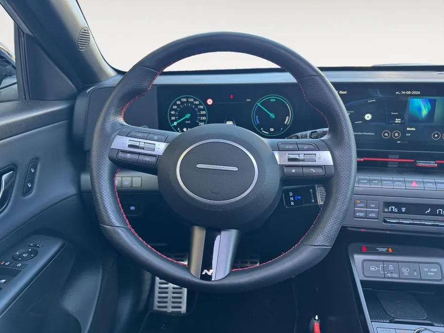 Hyundai Kona 1.6 GDI HEV N Line Sky | schuif-/kanteldak | Navi | Clima | 360 Camera | All Season banden | Stoel-/stuurverwarming | Elektrische achterklep