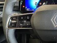 Renault Clio Techno | 1.800,- Euro Voorraadkorting | Camera | Climate Control﻿ | Draadloze oplader | 18 Inch velgen | Dode hoek Detectie | Sfeerverlichting