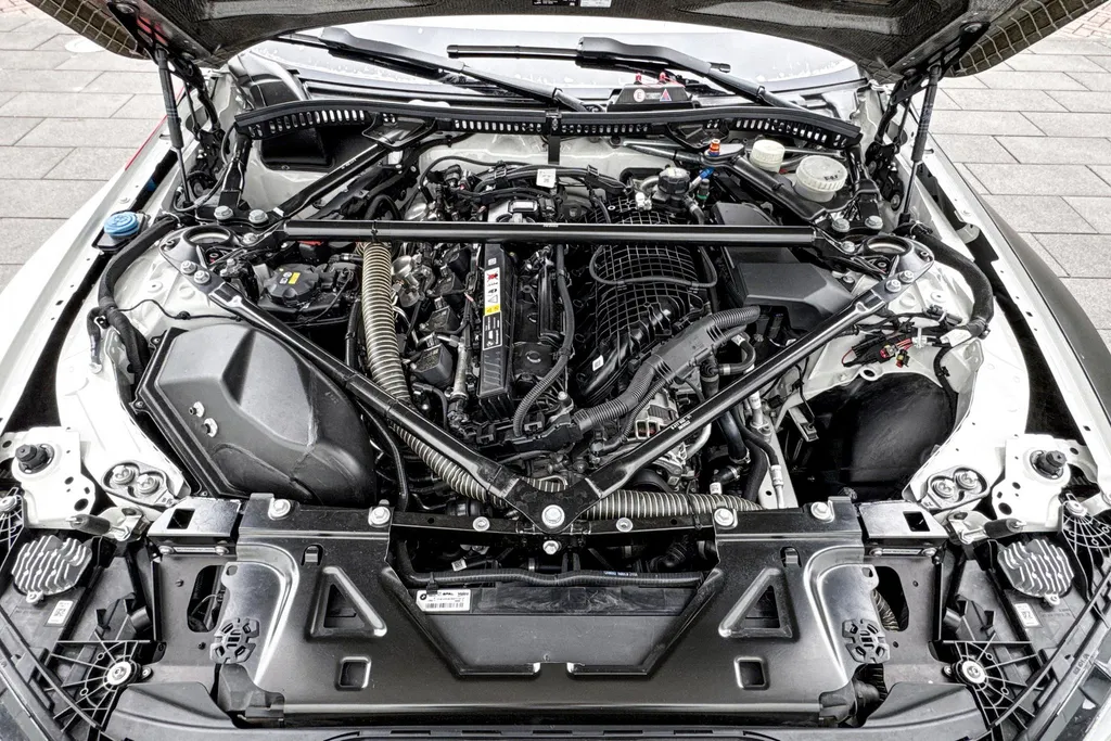 BMW M4 GT4 405kW