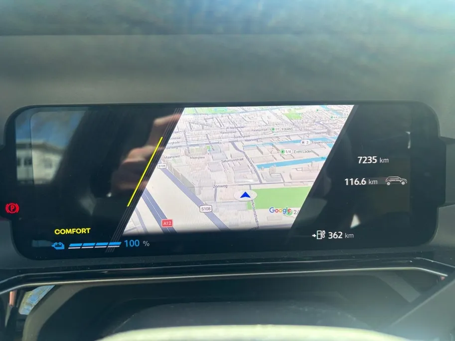 Renault 5 comfort range iconic cinq 52 kWh AUTOMAAT NAVI AIRCO CAMERA ADAPTIEVE CRUISE CONTROLE STOELVERWARMING STUURVERWARMING APPLECARPLAY ANDROID AUTO !!!LET OP DEMO VRAAG NAAR DE KMSTAND!!!