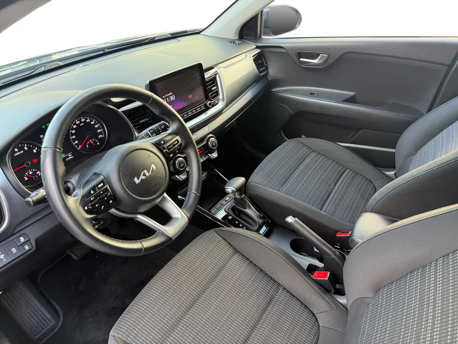 Kia Stonic 1.0 T-GDi MHEV DynamicPlusLine | Trekhaak | Keyless | Camera | Climate Control | Cruise Control | Lane Assist | Apple Carplay | Android Auto |