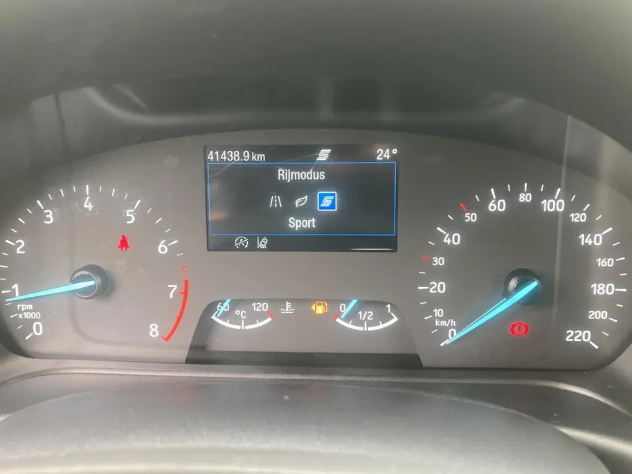 Ford Fiesta 1.0 EcoBoost 125 pk Hybrid Titanium Apple Carplay/ Android Auto - Winter Pack -Climate Control