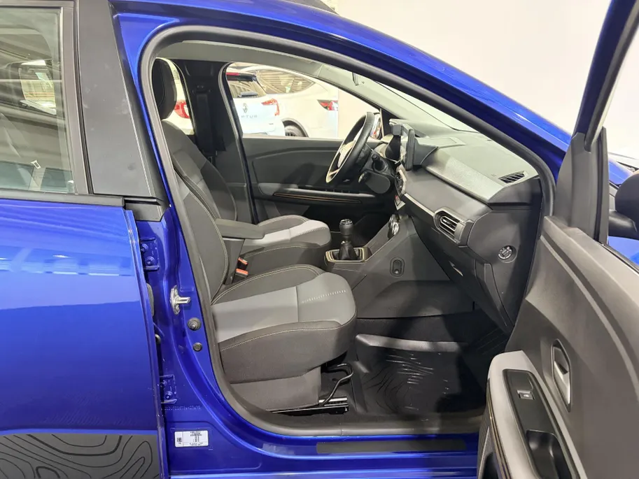 Dacia Sandero Stepway 100PK TCe ECO-G Up&Go | 1e eigenaar | Navi | Camera | Parkeersensoren | Apple CarPlay/Android Auto | Lichtmetalen Velgen | Climate Control | Cruise Control | Armsteun |