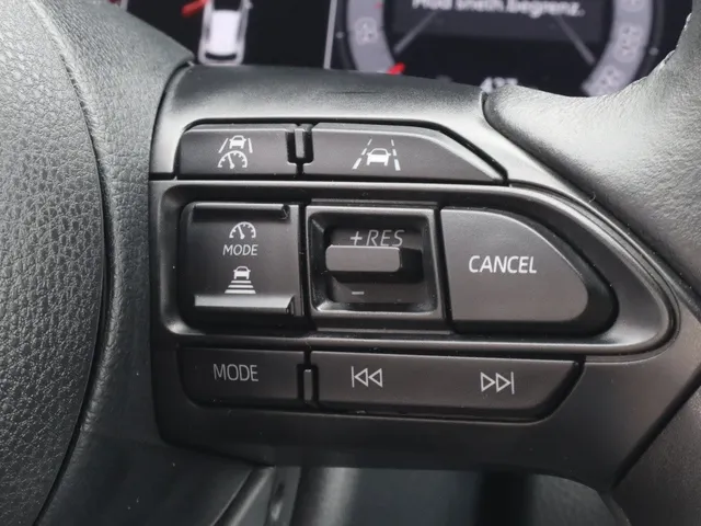 Toyota Yaris 1.5 Hybrid 130 Executive JBL | Head-up | Stuur en stoelverwarming VERKOCHT