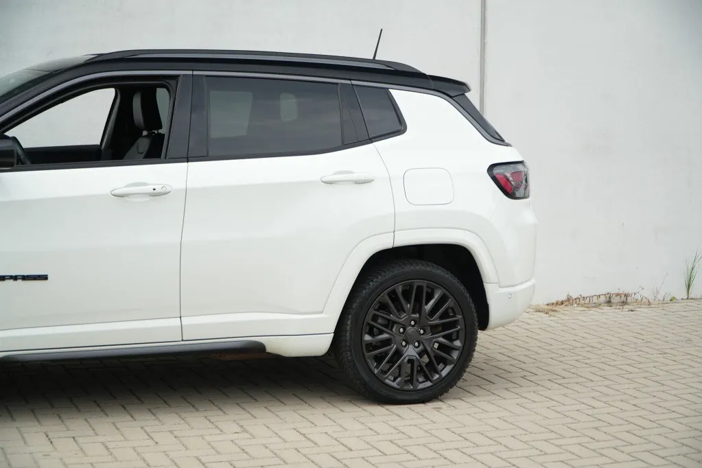 Jeep Compass 4xe 240 PK Hybrid S | Leder | Pano | Navi | Winter | Cam | 19' VERKOCHT