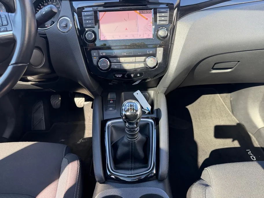 Nissan QASHQAI 1.3 DIG-T N-Connecta Panoramadak | 360 camera | Navigatie | Cruise Control | Climate Control