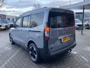 Ford Tourneo Courier courier EV / TREKHAAK / WINTERPAKKET.