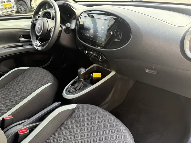 Toyota Aygo X 1.0 VVT-i S-CVT Pulse Bi-tone | Parkeersensoren V+A |