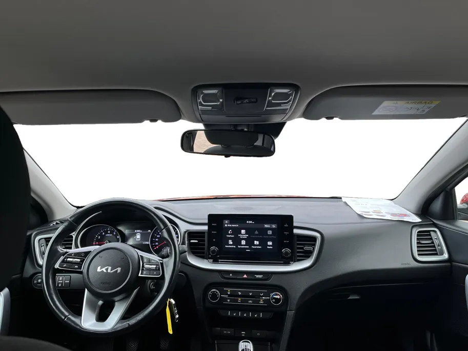 Kia XCeed 1.0 T-GDi ComfortLine | Gratis beurt bij aflevering | All seasons banden | Apple Carplay | Android Auto | Achteruitrijcamera | Climate control | Stoelverwarming | Stuurverwarming |