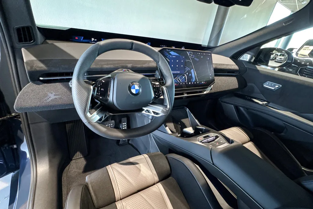 BMW iX3 50 xDrive 113 kWh