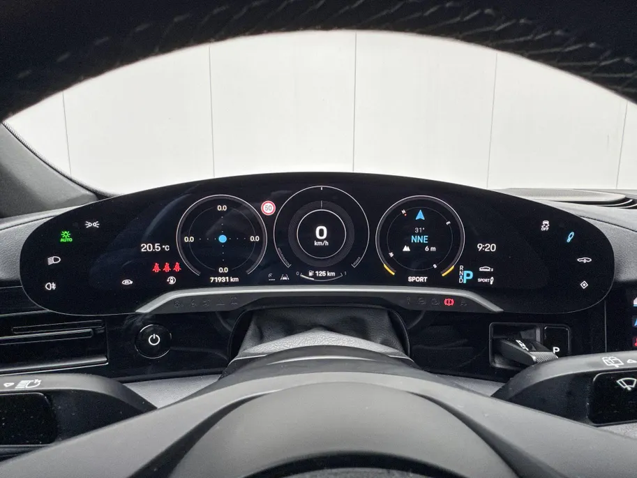 Porsche Taycan Cross Turismo 4 93 kWh