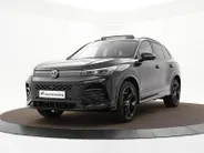 Volkswagen Tiguan 1.5 eHybrid 272pk DSG R-Line Business · Trekhaak · Panoramadak · Dodehoeksensoren · Apple/Android Car Play · Camera · Garantie t/m 23-08-2028 of 100.000km