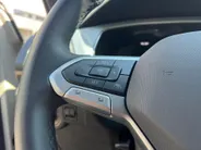 Volkswagen T-Cross 1.0 TSI 115pk DSG Life Edition · Apple/Android Car Play · Navigatie · Dodehoek Detectie · Trekhaak · 17'' Inch · Clima · Stoelverwarming ·