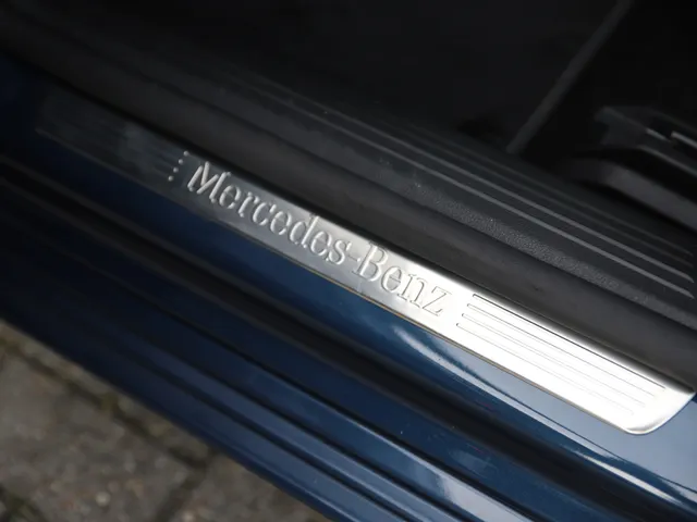 Mercedes-Benz A-Klasse 200 Luxury Line AUTOMAAT | LEER | CLIMA | PANO | NAVI