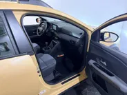 Dacia Sandero Stepway 100PK TCe ECO-G Extreme (LPG) | 1ste Eigenaar | Trekhaak | 1100KG Trekgewicht | Camera | Apple Carplay/Android Auto | Parkeersensoren | Lichtmetalen Velgen | Licht & Regen Sensor | LED Lampen|