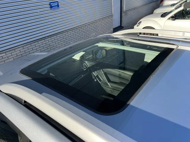 Subaru Forester 2.0 Luxury Automaat | Trekhaak | All Season Banden | Elek. Schuif/Kantel Dak | Adaptieve Cruise Control