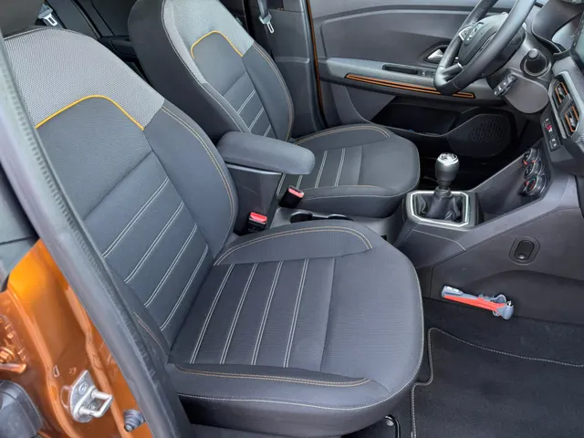 Dacia Sandero Stepway 1.0 TCe 100 Bi-Fuel Comfort | Camera | Apple Carplay/Android Auto | Cruise