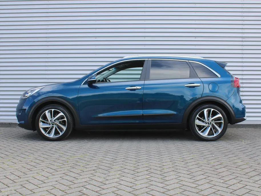 Kia Niro 1.6 GDi Hybrid ExecutiveLine | Trekhaak | Stuur-/stoelverwarming + ventilatie | Camera | Cruise adapt. | 18' LM | Leer | JBL audio |