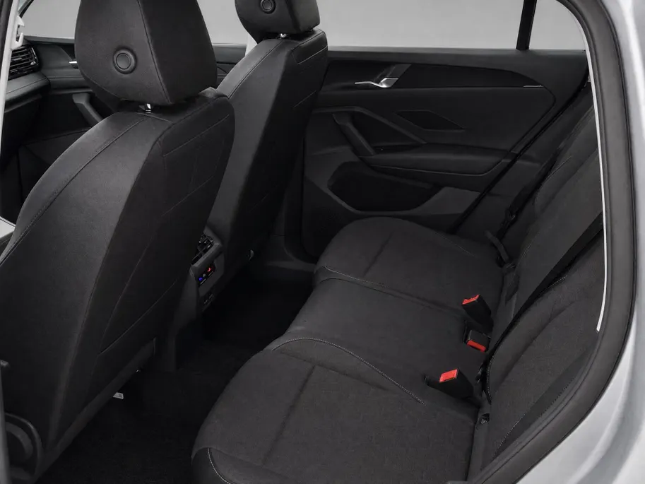 Volkswagen Tiguan 1.5eHybrid 150kW/204PK Life Edition · Panoramadak · Camera + Parkeersensoren · Stoel- & stuurverwarming · Garantie t/m 26-02-2029 of 100000km.