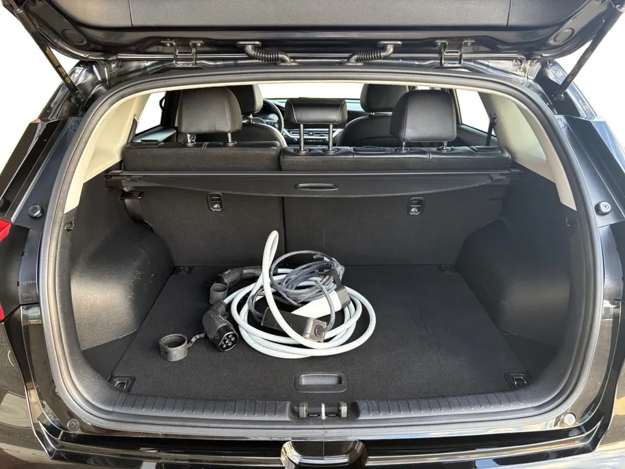 Kia e-Niro DynamicPlusLine 64 kWh | Navigatie | Panoramadak | Apple Carplay/Android Auto | Adaptieve Cruise Control | Stoel/Stuurverwarming | Lichtmetalen Velgen |