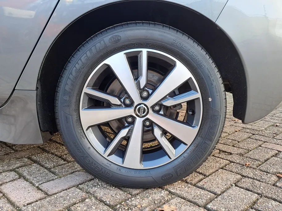 Nissan Leaf Acenta 40 kWh SOH 85.2% | Navi | Camera | Automaat | ECC | Cruise