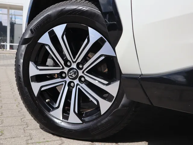 Toyota RAV4 2.5 Hybrid AWD Bi-Tone