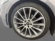 Mercedes-Benz A-Klasse 200 Launch Edition Premium AUTOMAAT AMBIENT LIGHT NAVI AIRCO CAMERA CRUISE CONTROLE AMBIANCE VERLICHTING APPLE CARPLAY ANDRIOD AUTO AMG PAKKET ZEER MOOIE AUTO