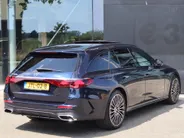 Mercedes-Benz E-Klasse Estate 300 e AMG Line l Leder l Trekhaak l Keyless l Panoramadak