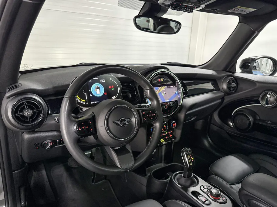 MINI Cooper 3-deurs Electric MINI Yours