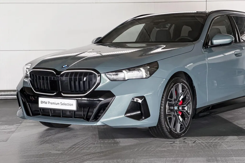 BMW i5 Touring eDrive40 84 kWh