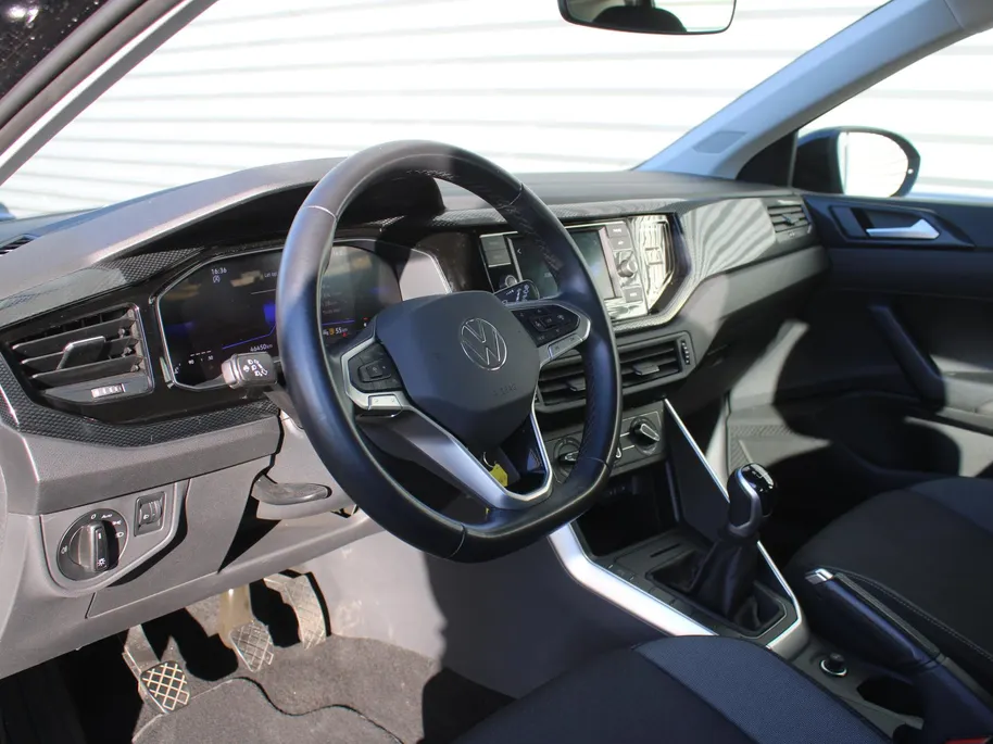 Volkswagen Taigo 1.0 TSI Life | Android Auto | Apple Carplay | All seasons | Adap. Cruise | LM Velgen | Airco |