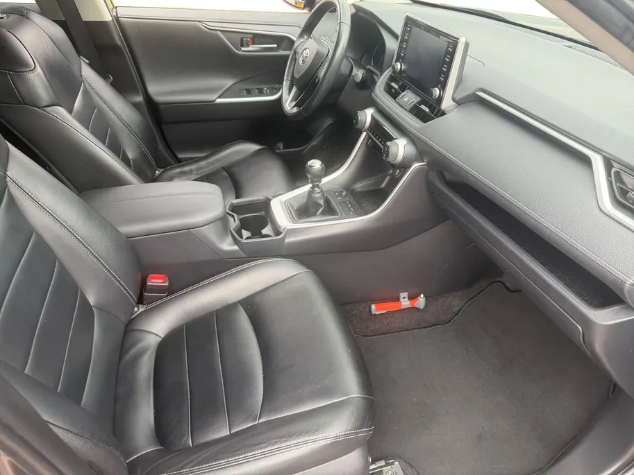 Toyota RAV4 2.0 VVT-iE Business | TREKHAAK! | 2000kg TREKKRACHT! | CRUISE/CLIMATE CONTROL | ACHTERUITRIJCAMERA | APPLE CARPLAY |