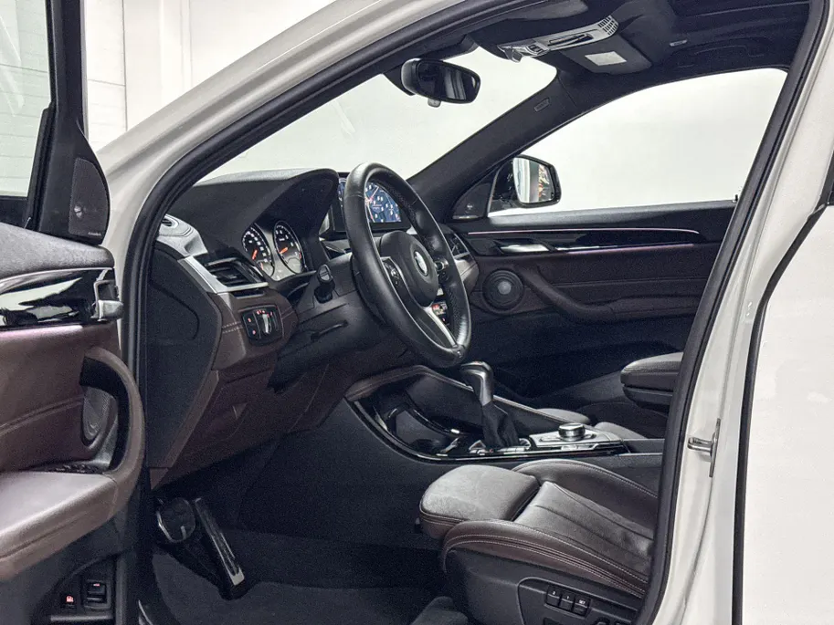 BMW X2 xDrive25e