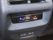 Volkswagen Tiguan 1.5 eHybrid R-Line Edition | Elek. trekhaak | Schuifdak | Stuur-/stoelverwarming + massage | Camera | 20' LM | HUD | LED | Dodehoek detectie | Nieuwstaat | BTW auto |
