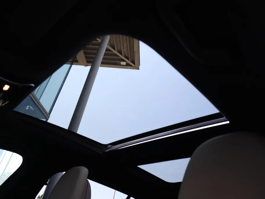 Mercedes-Benz C-Klasse Estate 200 Launch Edition Luxury Line l Keyless l Achteruitrij camera l Stoelverwarming l Leder