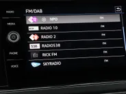 Volkswagen Polo 1.0 TSI 95pk DSG Style · Apple/Android Car Play · Matrix LED · Stoelverwarming · ACC · Sfeerverlichting · Elek. Inklapbare Spiegels ·