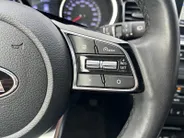 Kia Ceed Sportswagon 1.0 T-GDi DynamicPlusLine | Apple Carplay / Android Auto | Navigatiesyteem | Parkeersensoren + Camera Achter | Licht + Regensensor | Stoel + Stuurverwarming | Cruise Control | Climate Control | Rijstrooksensor + Correctie |