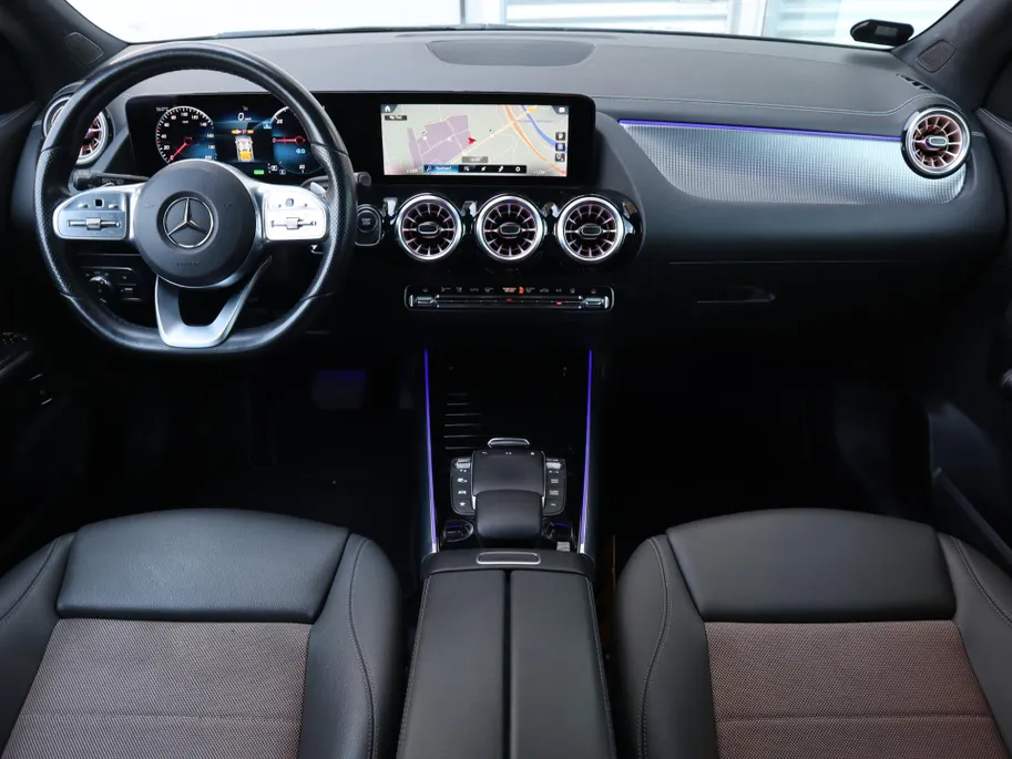 Mercedes-Benz EQA 250 Business Solution Luxury 67 kWh l Keyless l Panoramadak l Stoelverwarming