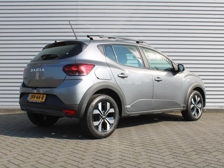 Dacia Sandero Stepway 1.0 TCe 90 Journey | BTW Auto | Camera | Clima | Dodehoek detectie | Parkeersensor v+a | Navi | Apple Carplay | Android Auto | LED | 16' LM |