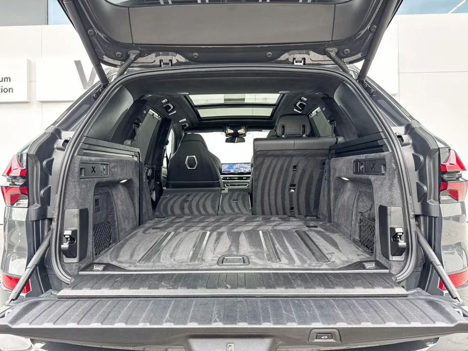 BMW X5 M60i xDrive