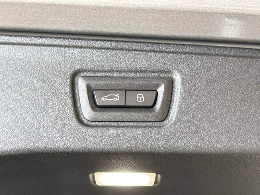 BMW M5 Touring M Drive Professional