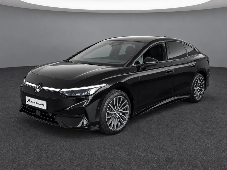 Volkswagen ID.7 Limited Edition Plus 77 kWh accu 286 PK · Achteruitrijcamera · Draadloze telefoonlader ·