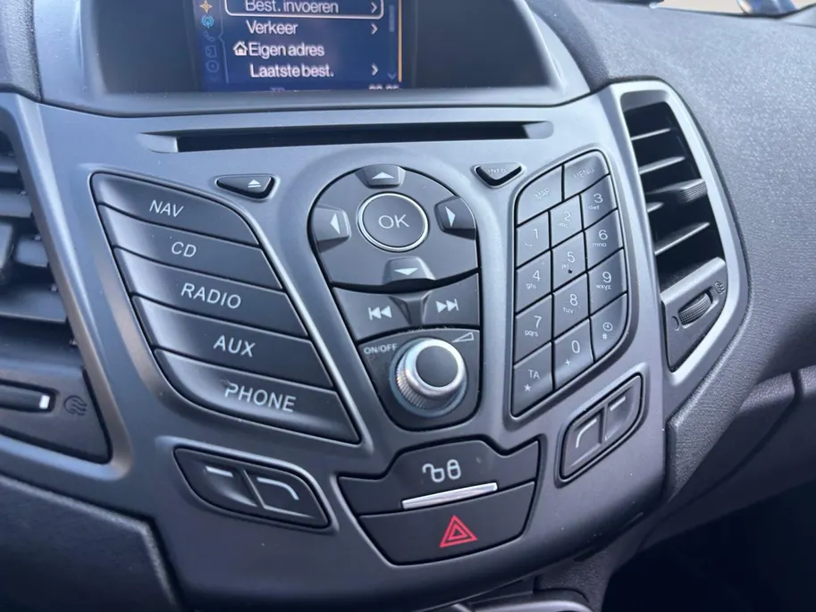 Ford Fiesta 1.0 Style | Airco | Navigatie | Bluetooth | Elektrische ramen | 12 maanden garantie |