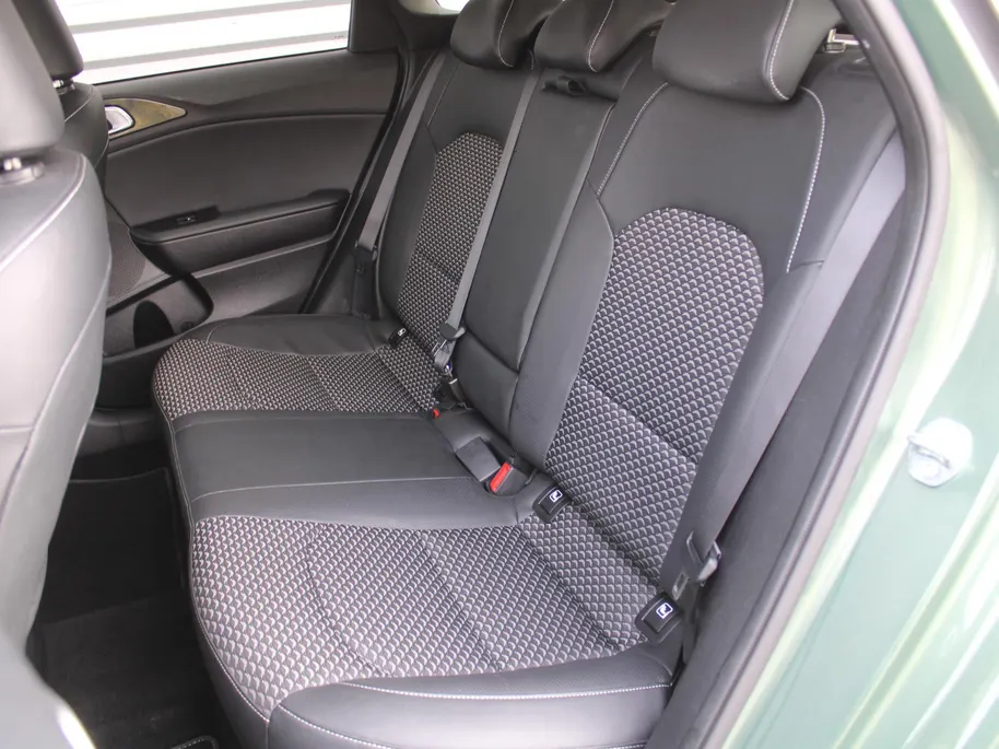Kia Ceed Sportswagon 1.5 T-GDi DCT7 DynamicPlusLine | BTW Auto | Automaat | Navi | Keyless Entry | Clima | Camera |