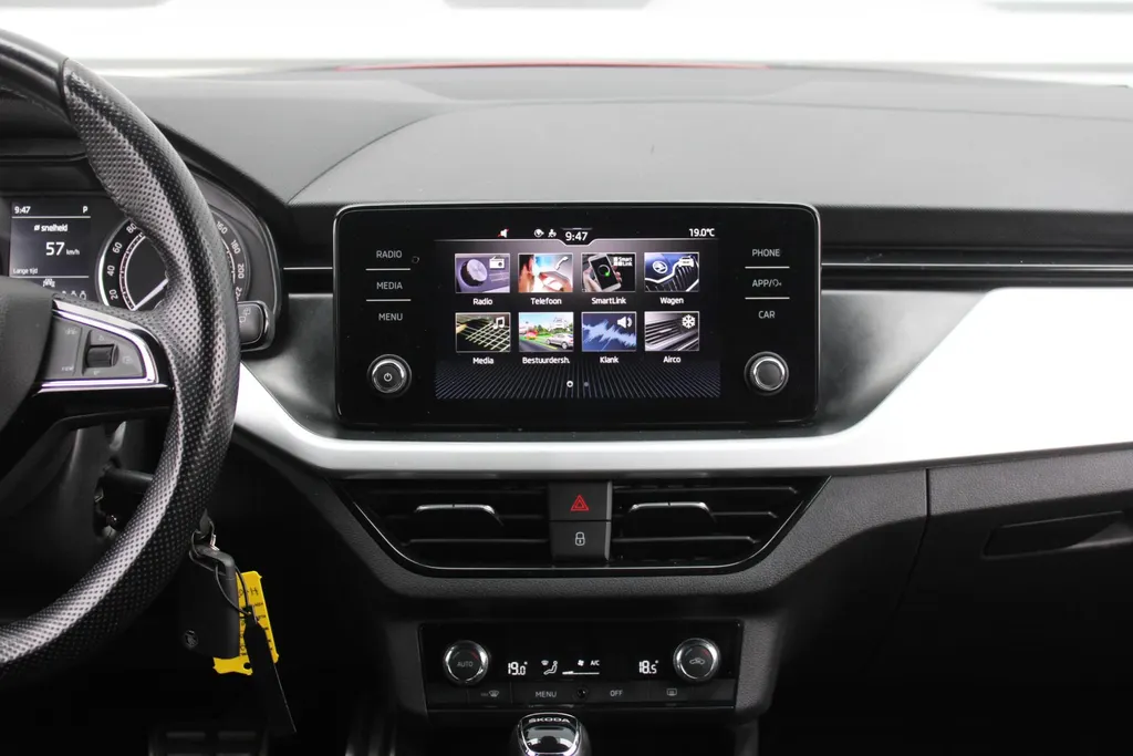 Škoda Kamiq 1.5 TSI ACT Sport Business | Automaat | Android Auto | Apple Carplay | PDC | Cruise | 16' LM |