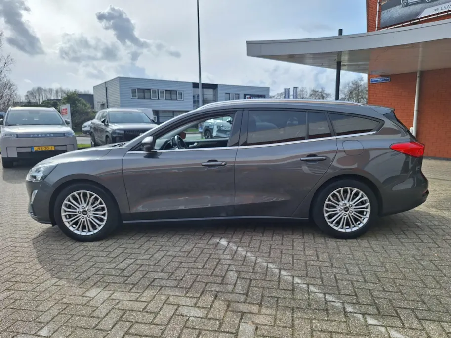 Ford Focus Wagon 1.0 EcoBoost Titanium Business